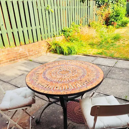 Free Parking 2 Bed With Garden, Fibre Wi-Fi & Netflix Villa Taunton Exterior photo